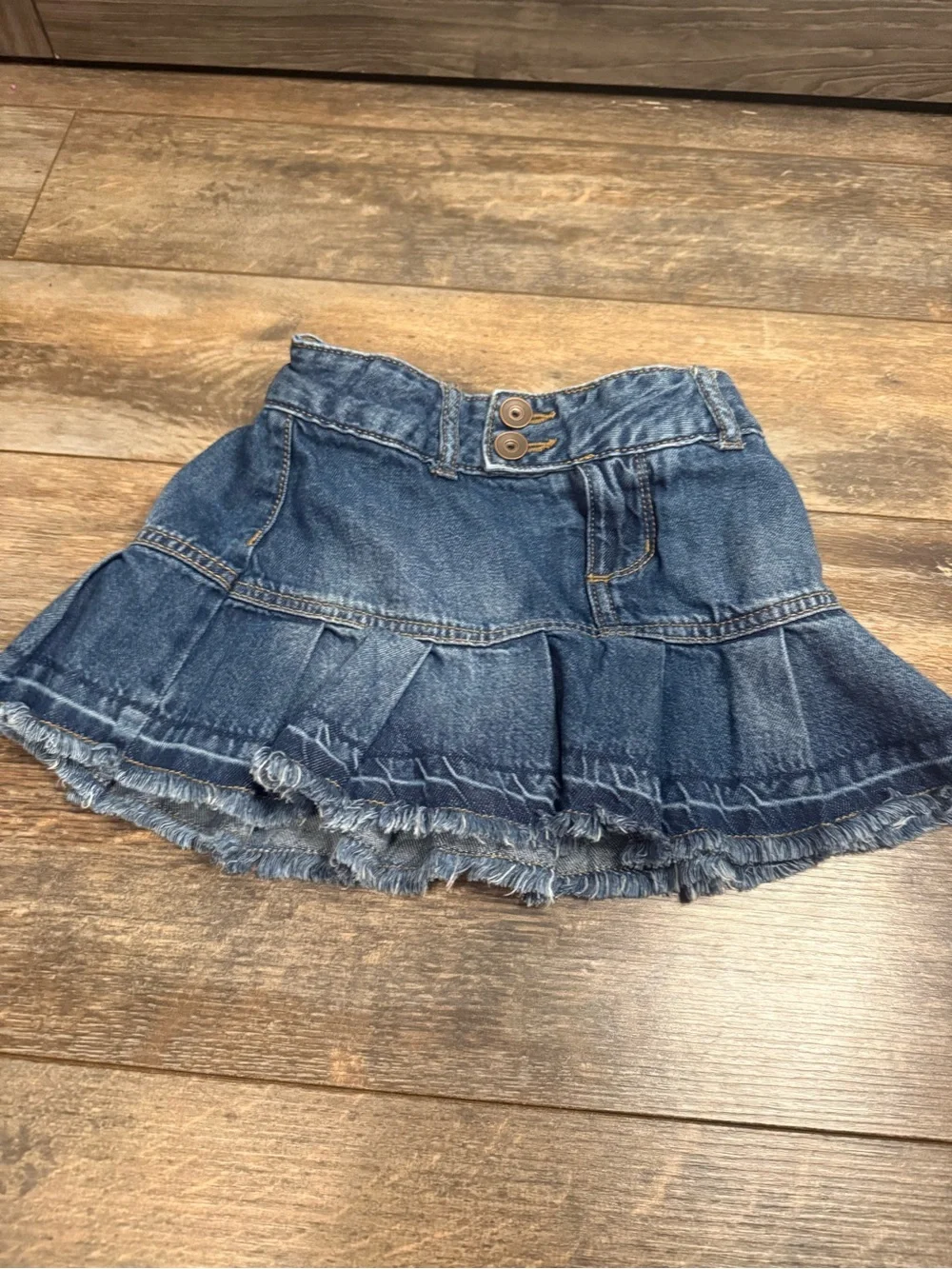 Children’s place size 5 Denim Tiered Ruffle Mini Skort  - Blue
